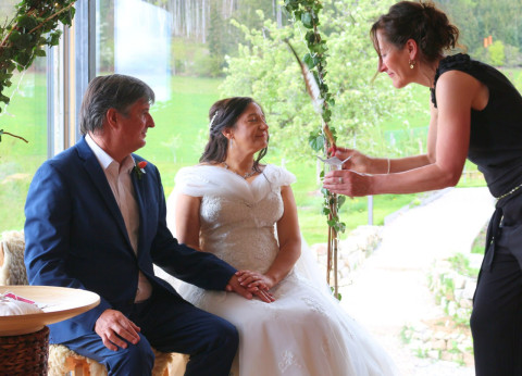 Traureden & mobile wellness - Sabine Richter, Trauredner Münstertal, Kontaktbild Traureden & mobile wellness - Sabine Richter, Trauredner Münstertal, Kontaktbild